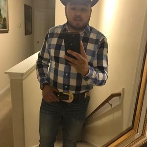 Meet your Posher, Manuel